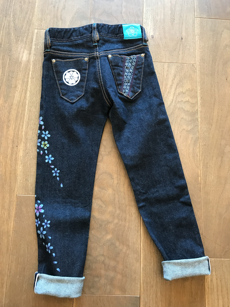 京友禅 柄入れオーダー【桜】 家紋入れ【丸に剣片喰】 – KYOTO DENIM